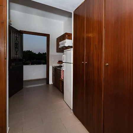 Ilias شقة ميثوني